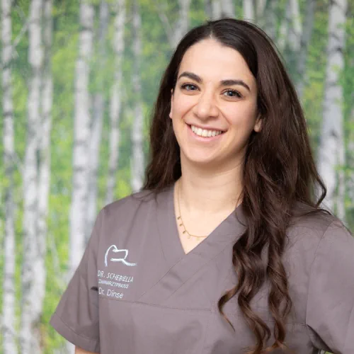 Portraitfoto von Dr. Lina Dinse